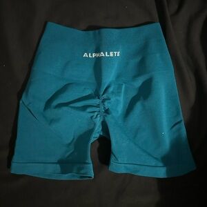 Alphalete shorts blue